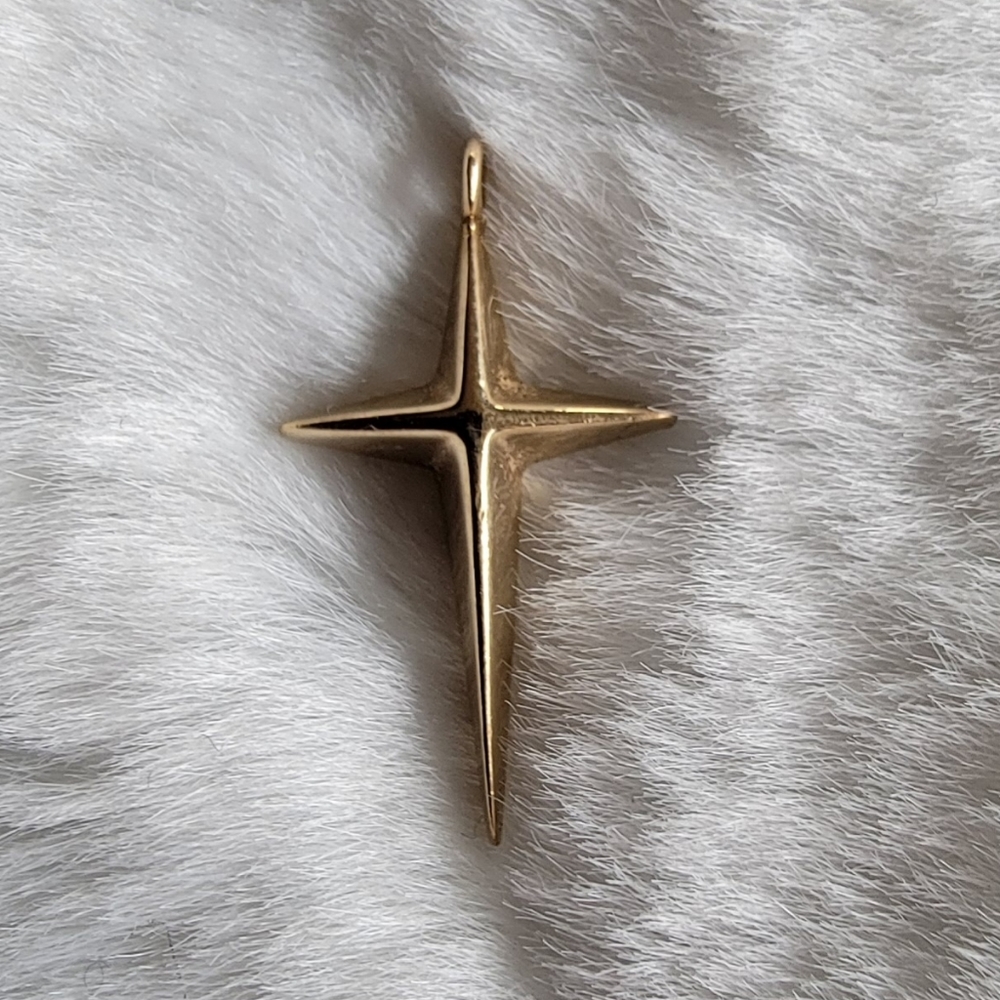 14 KG Yellow Gold Cross Pendant